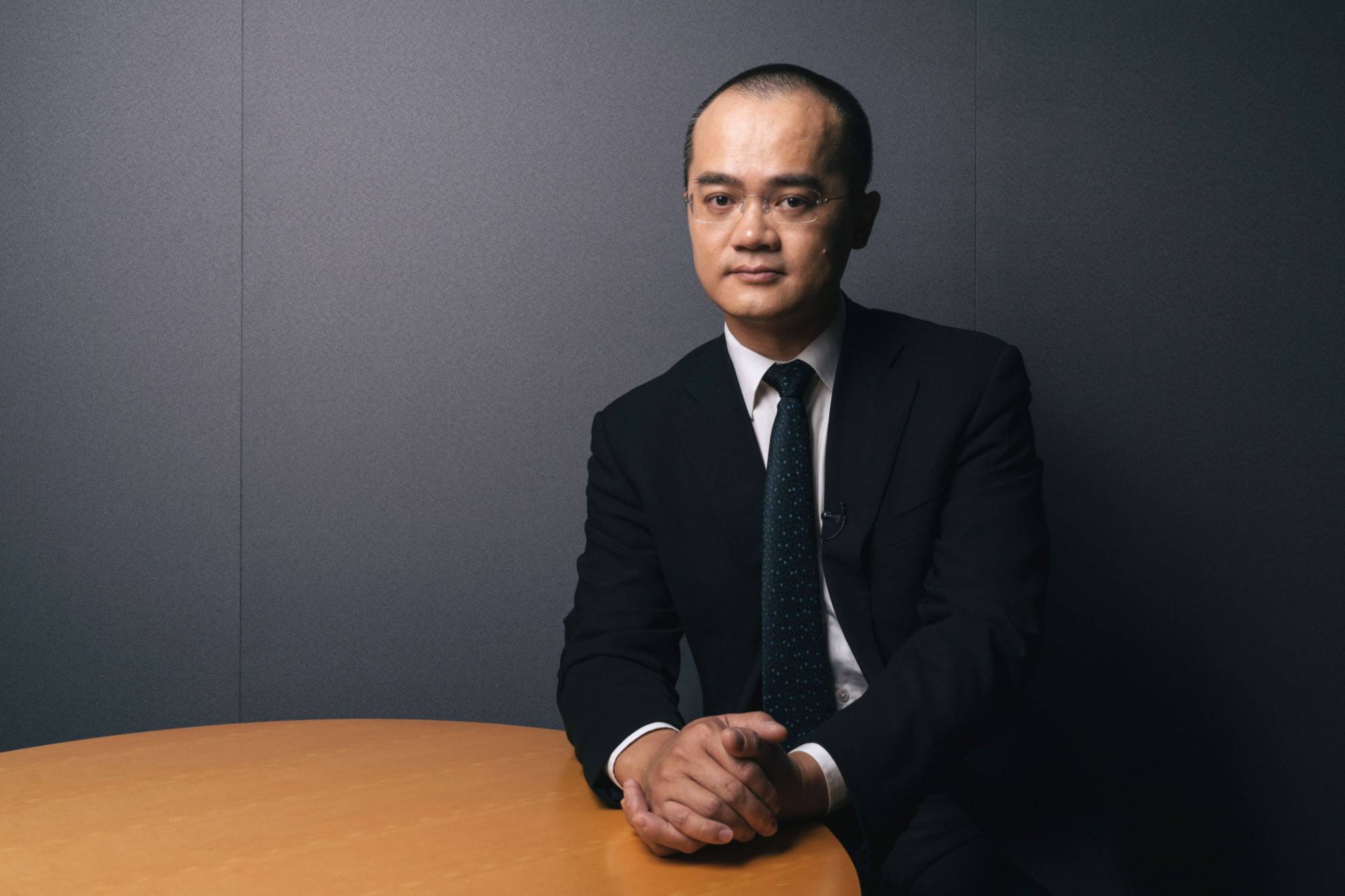 Wang Xing, the chairman of food-delivery giant Meituan, has mostly steered clear of the public spotlight since he posted a 1,100-year-old poem in May that some regarded as an implicit criticism of the government. | Bloomberg 