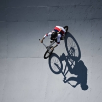 Britain\'s Charlotte Worthington competes in the cycling BMX freestyle women\'s park final. | AFP-JIJI