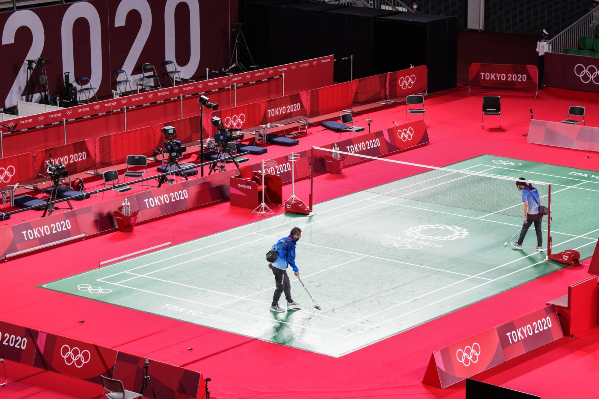 Olympic badminton court online