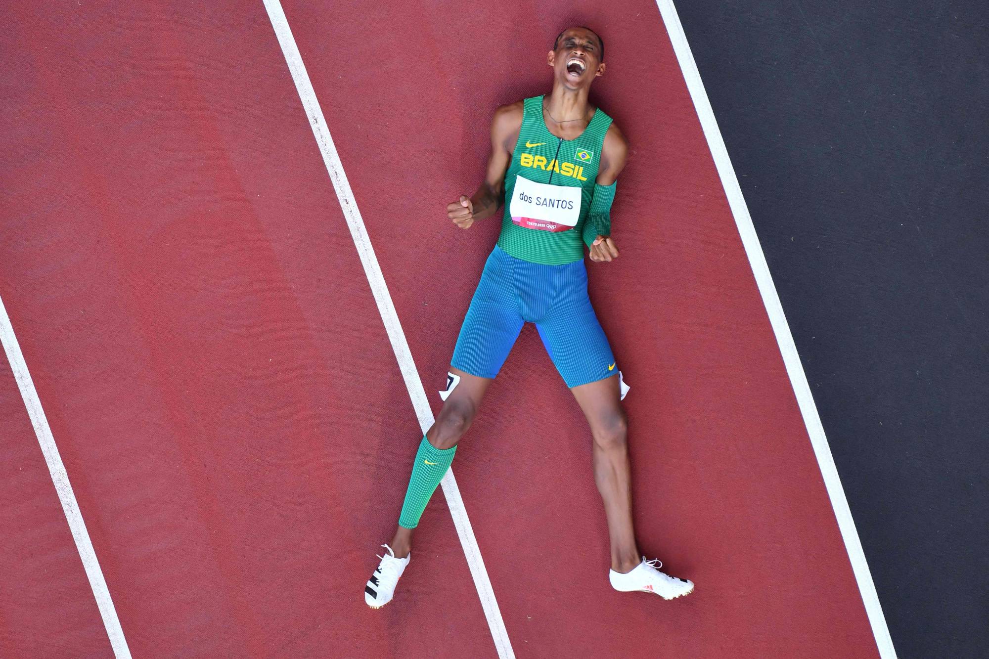 Brazil's Alison Dos Santos after taking third place in the men's 400m hurdles final | AFP-JIJI