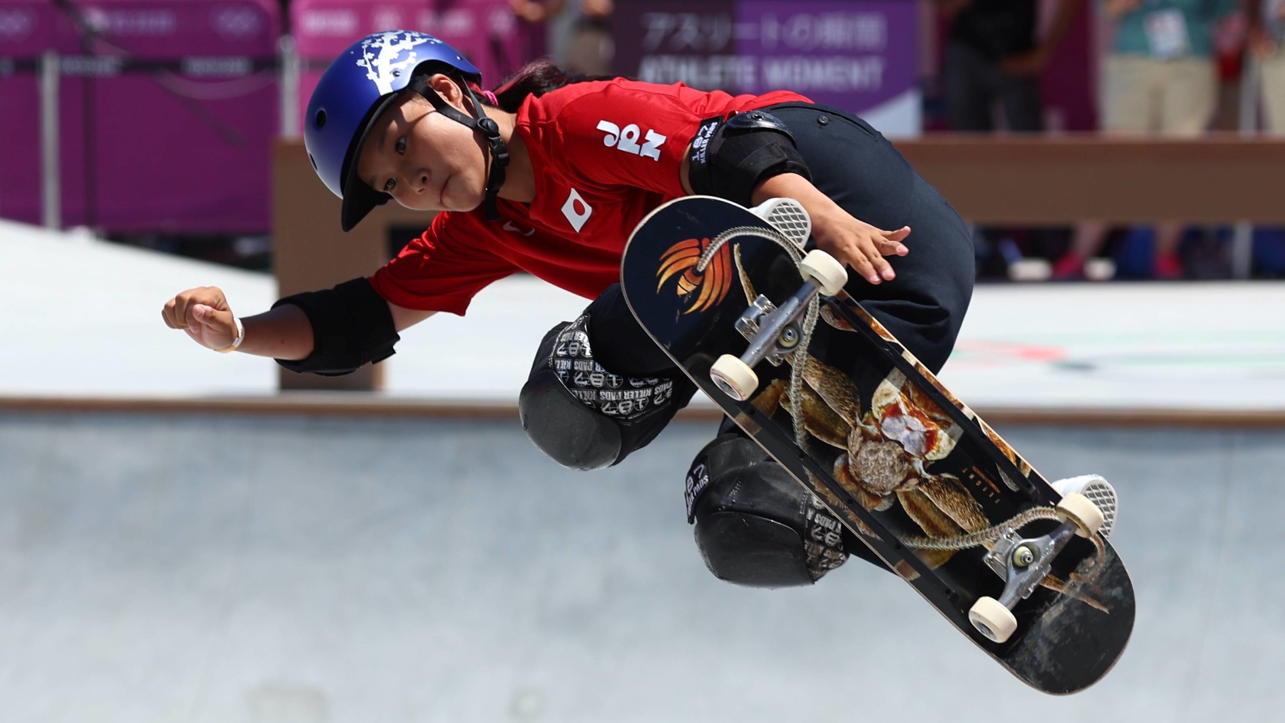 Sakura Yosozumi of Japan competes in the women's skaterboarding park final on Wednesday at Ariake Urban Sports Park. | REUTERS