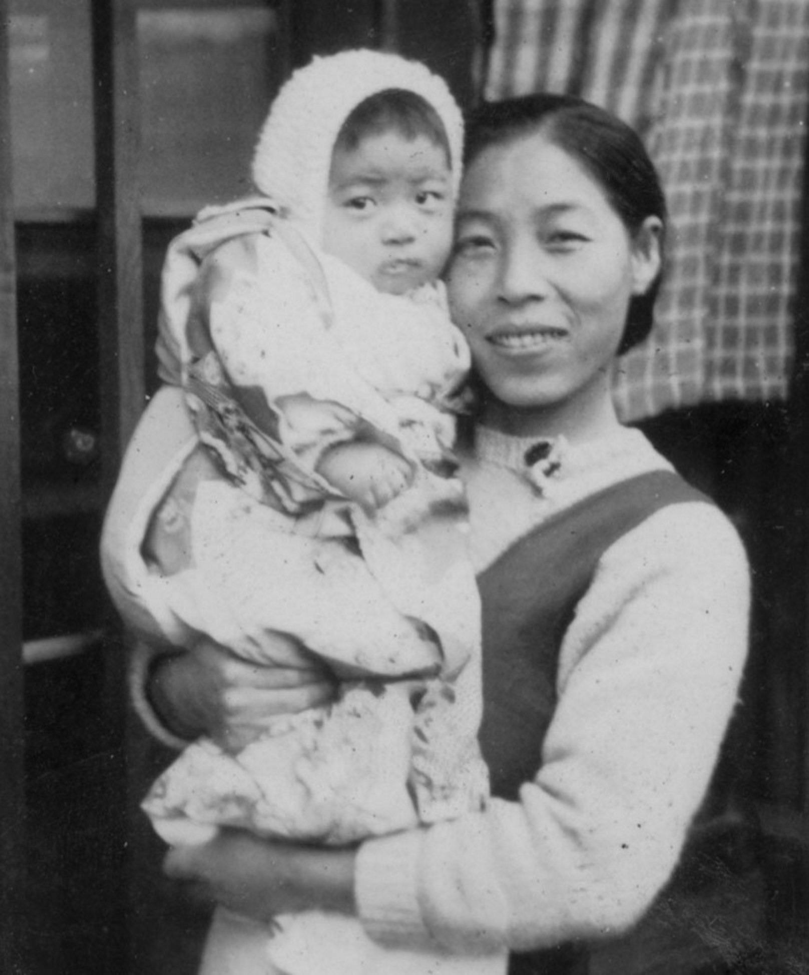 Shizuko Terao holds her son Okiharu in 1939. | Courtesy of Okiharu Terao 