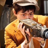 Capture the moment: In “It’s a Flickering Life,” Masaki Suda plays an ambitious filmmaker whose journey draws from director Yoji Yamada’s own experiences coming up in the film industry in the 1950s.  | © 2021 “IT’S A FLICKERING LIFE” FILM PARTNERS
