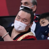 Although Hakuho attended the judo competition at the Tokyo Olympics, both he and his sport were noticeably absent from the Games\' opening and closing ceremonies. | AFP-JIJI