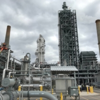 Equipment used to capture carbon dioxide emissions at a coal-fired power plant in Thomspsons, Texas | REUTERS 
