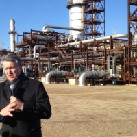 Royal Dutch Shell PLC Chief Executive Ben van Beurden speaks to reporters during the launch of Shell\'s new carbon capture and storage project in Fort Saskatchewan, Alberta, in 2015. | REUTERS 
