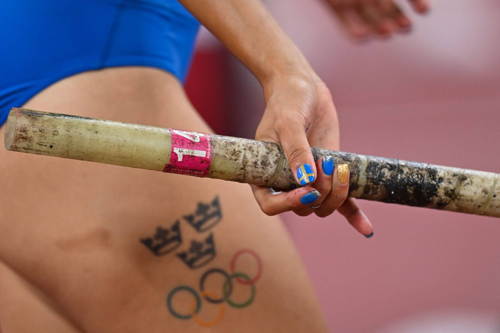  The Olympic rings tattoo of Swedish pole vaulter Angelica Bengtsson | AFP-JIJI