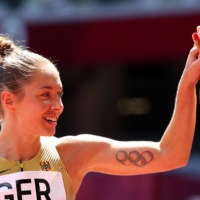 The Olympic rings tattoo of  German sprinter Gina Lueckenkemper  | REUTERS