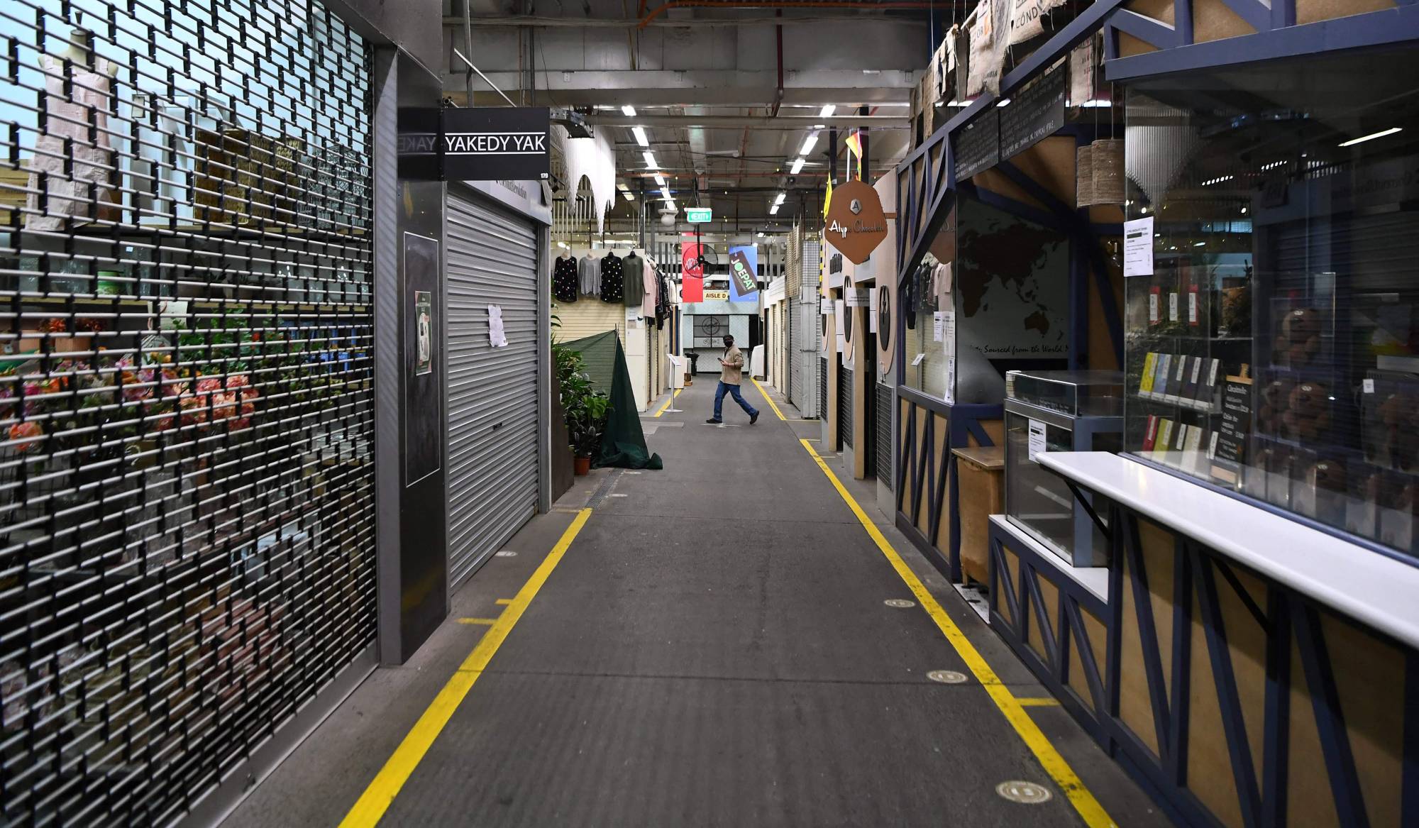 A near-deserted market in Melbourne on Friday | AFP-Jiji