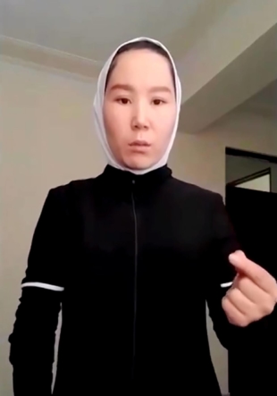 Afgan athlete Zakia Khudadadi pleads for help in reaching Tokyo for the Paralympics in a video message.  | REUTERS / VIA KYODO 