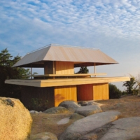 Hiroshi Sambuichi\'s Miyajima Misen Observatory in Miyajima, Hiroshima Prefecture | © SAMBUICHI ARCHITECTS. COURTESY OF TASCHEN.