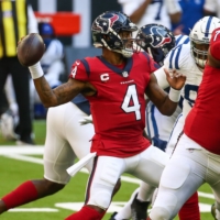 Houston Texans quarterback Deshaun Watson attempts a pass during the game against the Indianapolis Colts in December. | USA TODAY / VIA REUTERS