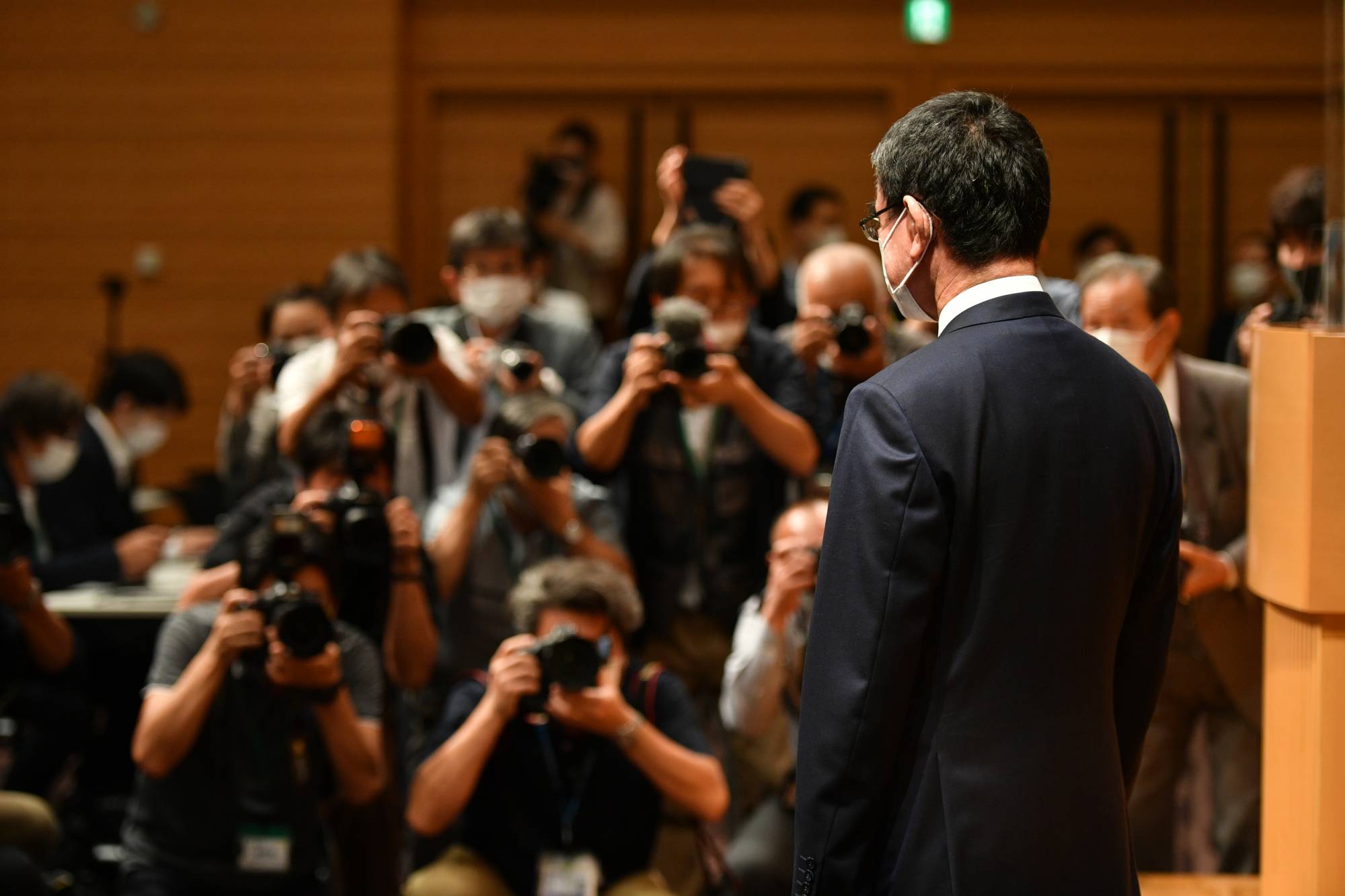 The vaccine chief’s announcement will surely heat up the party’s presidential race — which will effectively decide Suga’s replacement as prime minister ahead of the Lower House election. | Ryusei Takahashi 