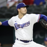 Rangers starter Kohei Arihara pitches against the Astros in Arlington, Texas, on Wednesday. | USA TODAY / VIA REUTERS
