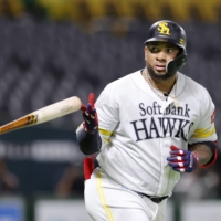 Wladimir Balentien, who holds NPB\'s single-season home run record, is expected to leave the Hawks at the end of this season. | KYODO
