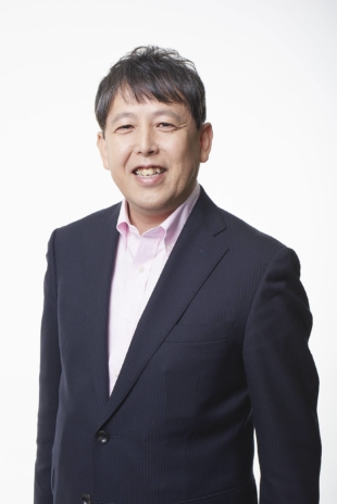 Journalist Hiroaki Watanabe believes such outlets will eventually feature more daily life products and be more useful for those using them frequently. | COURTESY OF HIROAKI WATANABE 