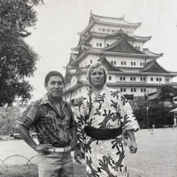 John Jacques (right) poses with sumo journalist Toshiharu Kyosu in 1976 in Nagoya. | COURTESY OF JOHN JACQUES