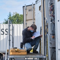 A worker at the ESS facility in Wilsonville, Oregon  | BLOOMBERG 