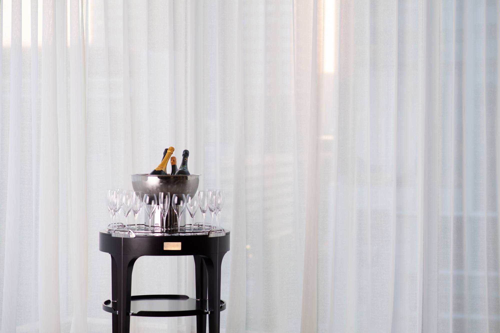 Chef Daniel Calvert makes Champagne a central feature of Sezanne’s hospitality with a fully stocked trolley of bubbles. | FOUR SEASONS HOTEL TOKYO AT MARUNOUCHI