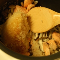 Takikomi dishes typically create a delicious crust called okoge at the bottom of the cooking pot. Be sure to include some in every portion when serving. | ELIZABETH ANDOH
