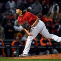 Red Sox reliever Hirokazu Sawamura pitches against the Astros during Game 3 of the American League Championship Series on Monday in Boston. | USA TODAY / VIA REUTERS