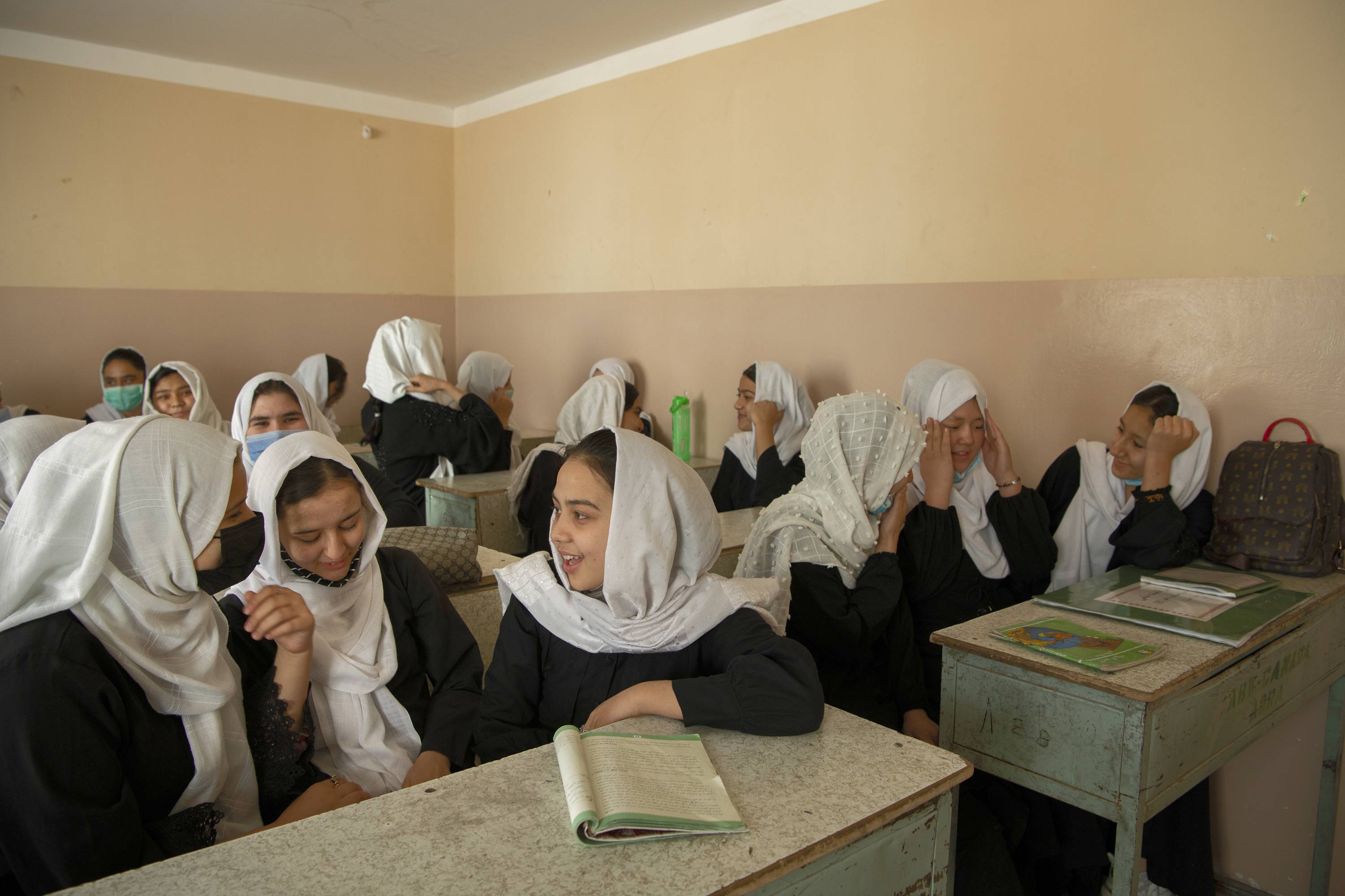 A classroom filled with female students at Fatima Balkh High School in Mazar-e-Sharif, a commercial hub in Afghanistan’s north | Kiana Hayeri / The New York Times