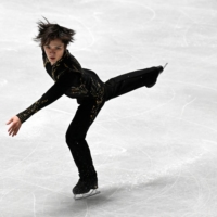 Shoma Uno performs his free skate during the NHK Trophy at Yoyogi National Gymnasium on Saturday. | AFP-JIJI