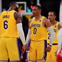 Despite a number of strong offseason signings, the Lakers have started the season with a disappointing 8-7 record. | USA TODAY / VIA REUTERS