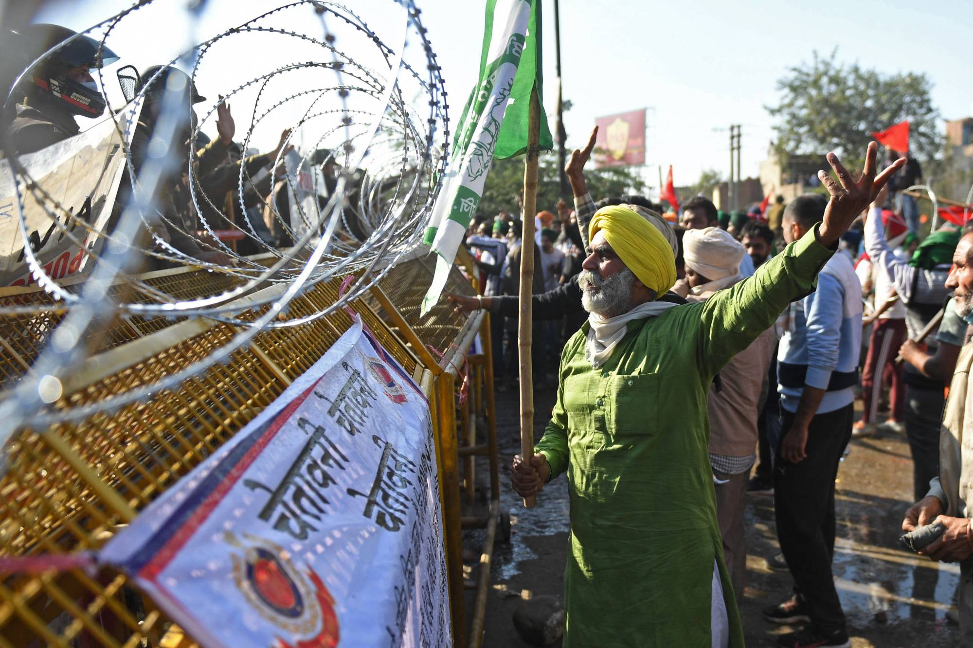 Farmers protest at the Delhi-Haryana border in Kundli, India, in November 2020. | AFP-JIJI