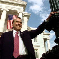 Dole at a rally for his presidential campaign in front of the Somerset County Courthouse in Somerville, New Jersey, in October 1996. | REUTERS