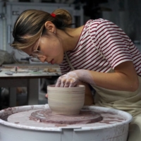 Amanda Tong’s signature swirling and marbling uses the <i>neriage</i> technique, which involves laminating different coloured clays together and throwing them on a wheel.  | COURTESY OF AMANDA TONG
