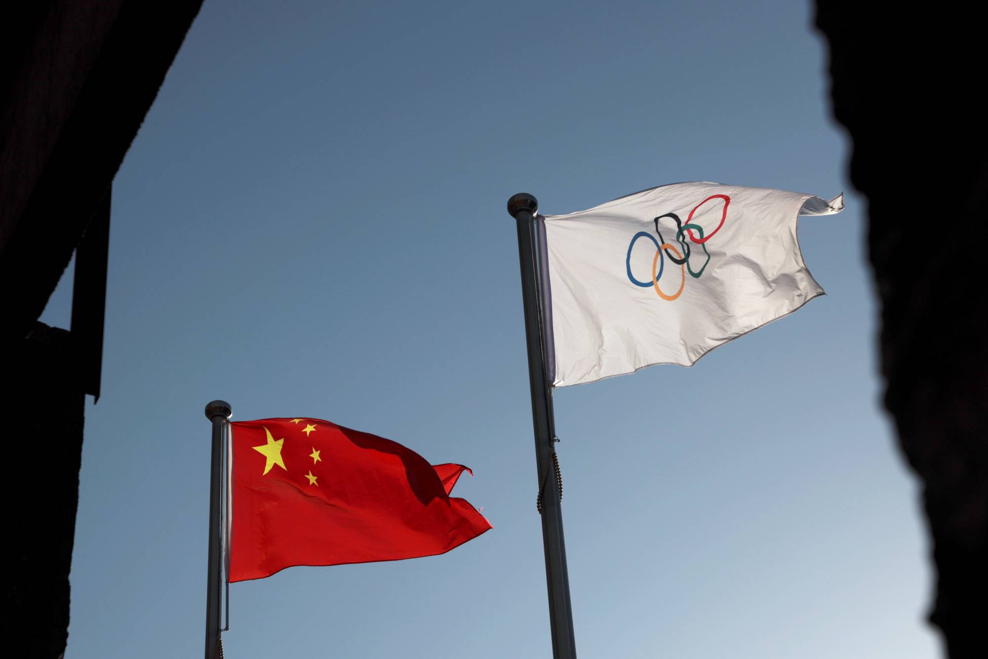 Japan has so far refrained from joining the diplomatic boycott of the Beijing Winter Olympics, and is currently studying its options.   | REUTERS 