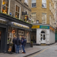 London\'s financial district has transformed from a raucous area with thousands of workers celebrating Christmas into a no-party zone in the space of a week. | BLOOMBERG