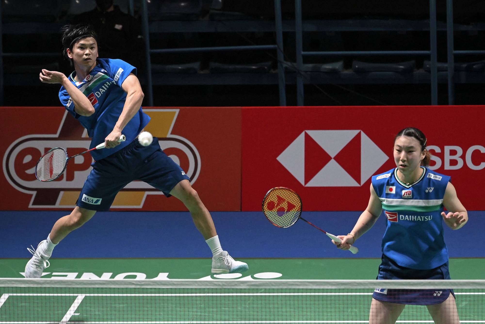 Japanese players reach three finals at badminton world championships