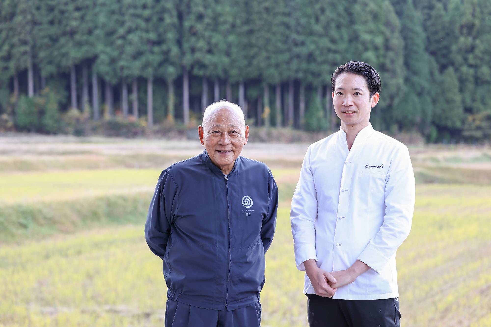 Naohiko Noguchi of the Noguchi Naohiko Sake Institute collaborated with Shiro Yamazaki of restaurant Yamazaki for a crab-and-sake-centric dining experience. | MELINDA JOE
