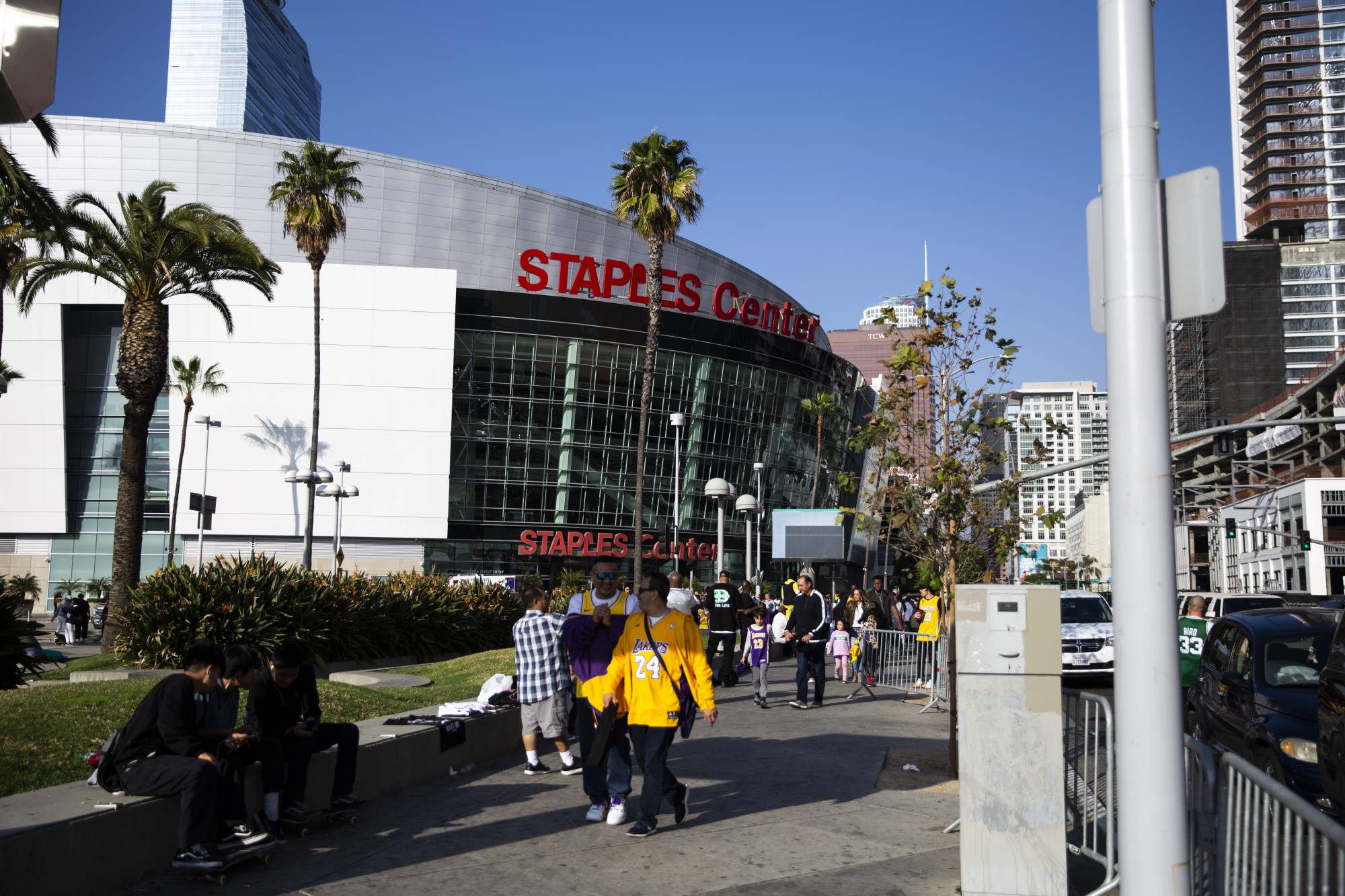 The Staples Center in Los Angeles in January 2020. The NBA managed a successful season in 2020. This season was much the same, but surging cases in recent weeks have sidelined many players due to COVID-19 protocols. | Jenna Schoenefeld / The New York Times
