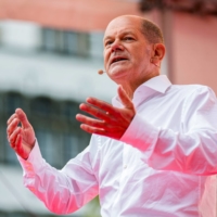 Olaf Scholz speaks during his party\'s final election campaign event, in Cologne, Germany, on Sep. 24. | REUTERS