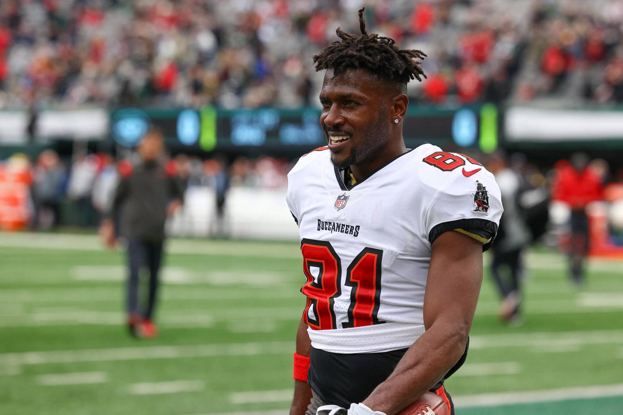 Antonio Brown 'no longer a Buc' after shedding equipment and