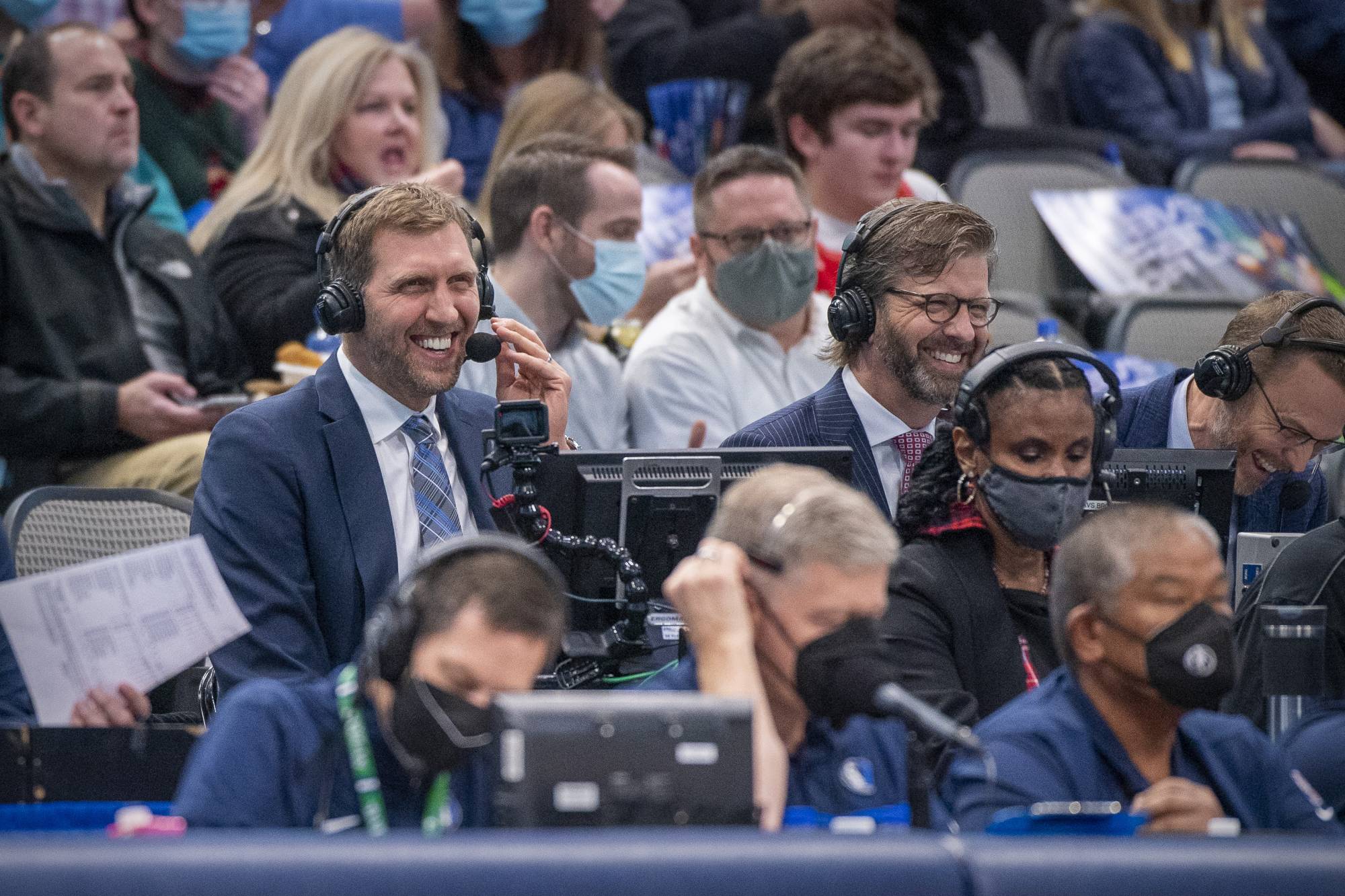 Mavericks to retire Dirk Nowitzki's jersey during Jan. 5 ceremony