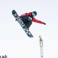 Sena Tomita competes in the women\'s snowboard halfpipe competition at the X Games in Aspen, Colorado, on Saturday. | THE ASPEN TIMES / VIA AP / VIA KYODO