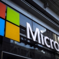 Microsoft Corp. threw down the gauntlet last week with its biggest-ever acquisition, agreeing to purchase Activision Blizzard Inc. for a whopping $68.7 billion (¥7.8 trillion) in a deal that could preclude major shakeups in the lucrative video game industry. | REUTERS