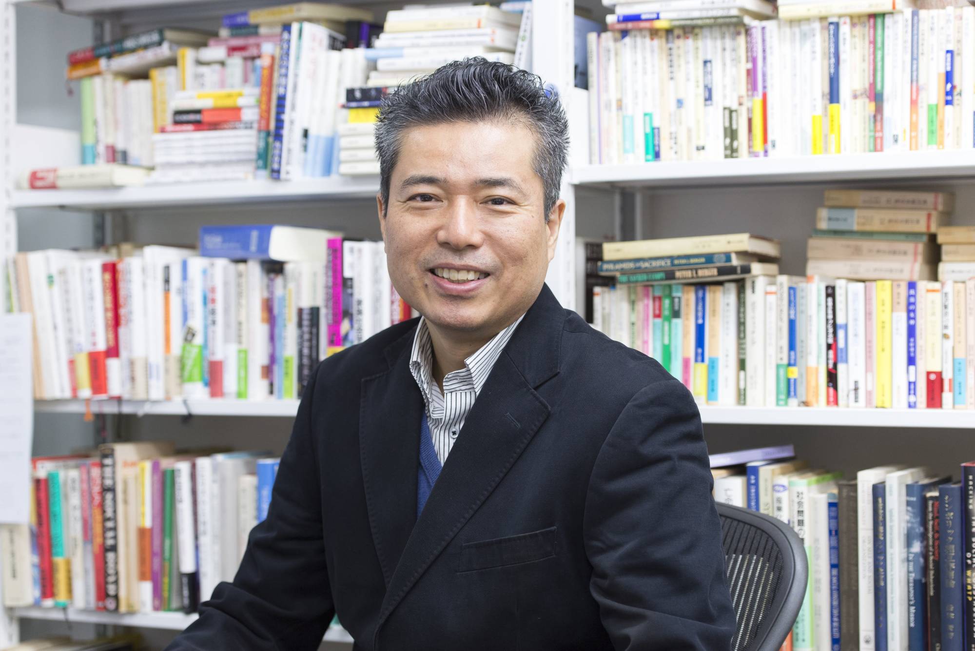 Shinichi Mori, a professor of sociology at Otemon Gakuin University, says the pandemic has affected interpersonal relationships in the community. | Courtesy of Otemon Gakuin University 