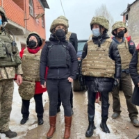 German Foreign Minister Annalena Baerbock visits Shyrokyne in the Donetsk Region, of Ukraine, on Tuesday.  | UKRAINIAN FOREIGN MINISTRY PRESS SERVICE / VIA AFP-JIJI