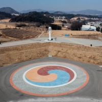 The site of the Olympic stadium, seen on Friday,  has begun to look like a modern ruin in Pyeongchang, South Korea. | TIM FRANCO / THE NEW YORK TIMES
