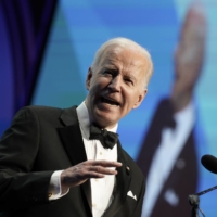 U.S. President Joe Biden speaks at the Ireland Funds 30th National Gala in Washington, D.C., on Wednesday. Biden today said the U.S. would send Ukraine drones and thousands of anti-aircraft and anti-tank missiles, a robust new package of aid to fight Russia\'s invasion that followed an emotional appeal from the country\'s leader. | BLOOMBERG