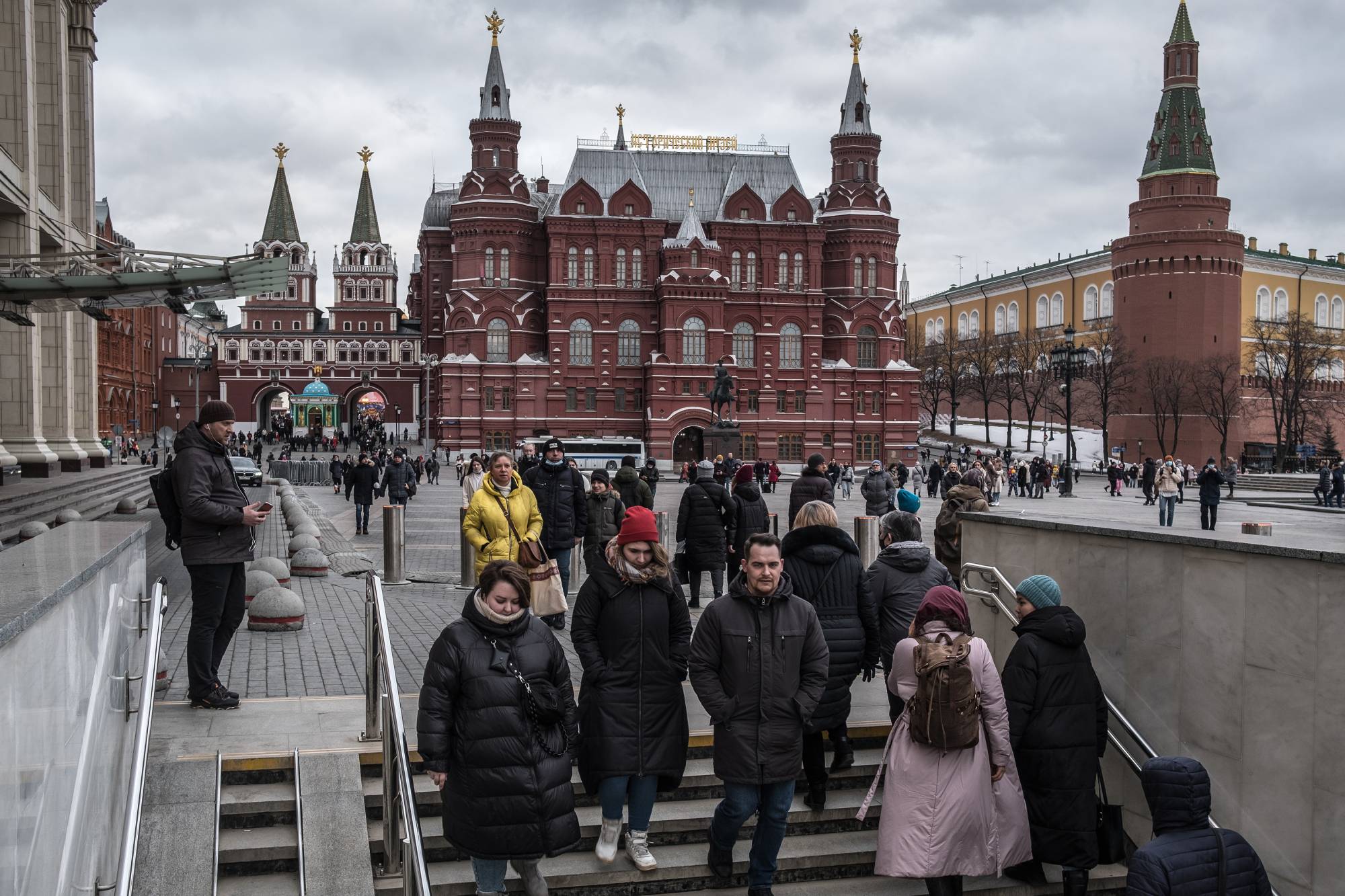 As Vladimir Putin looks out from behind the Kremlin's red walls, Russia's paramount leader of 22 years has a riddle to solve: How to win a war in Ukraine. | The New York Times