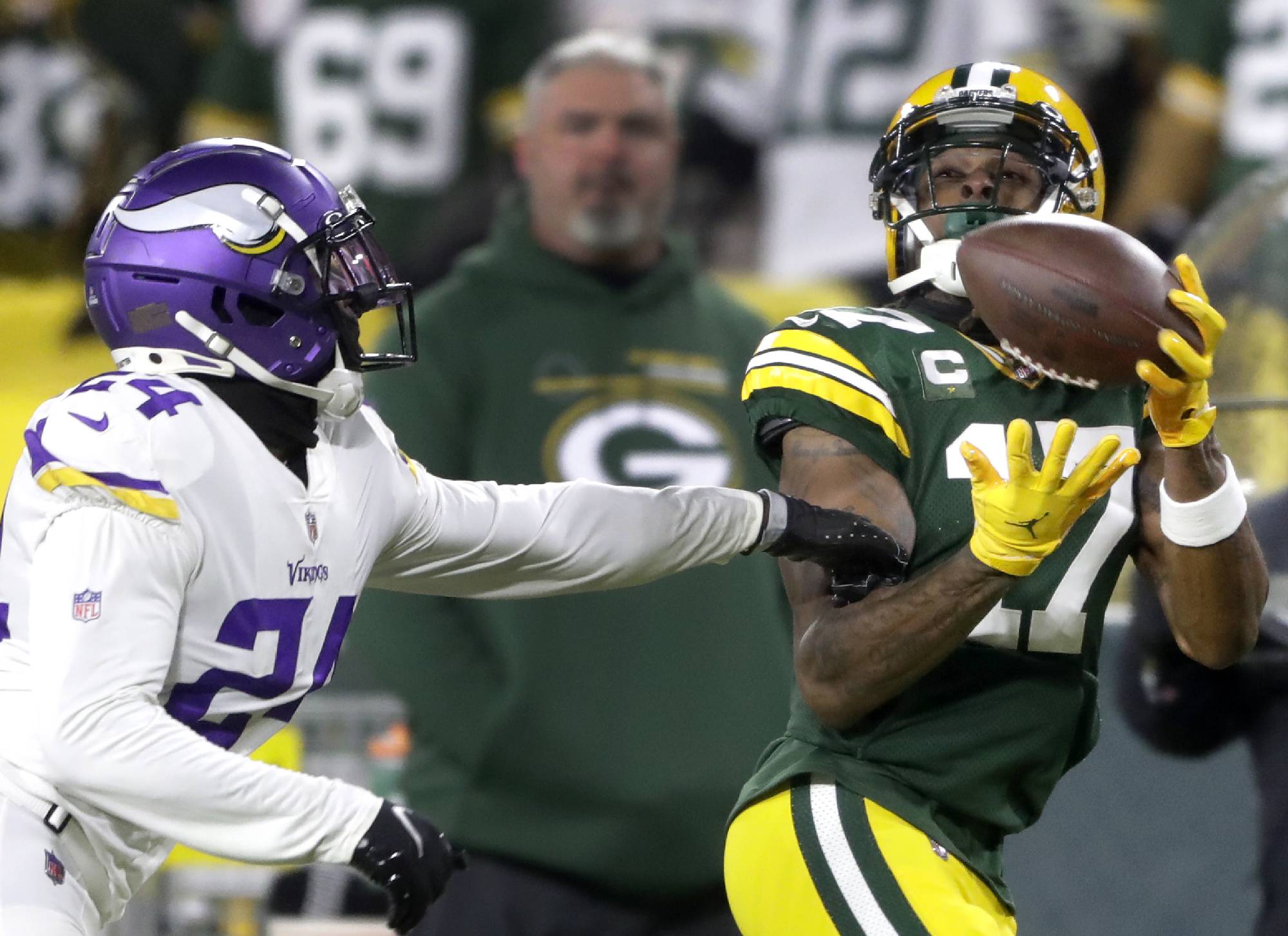 Vikings Trade in Second Round with Packers in 2022 NFL Draft