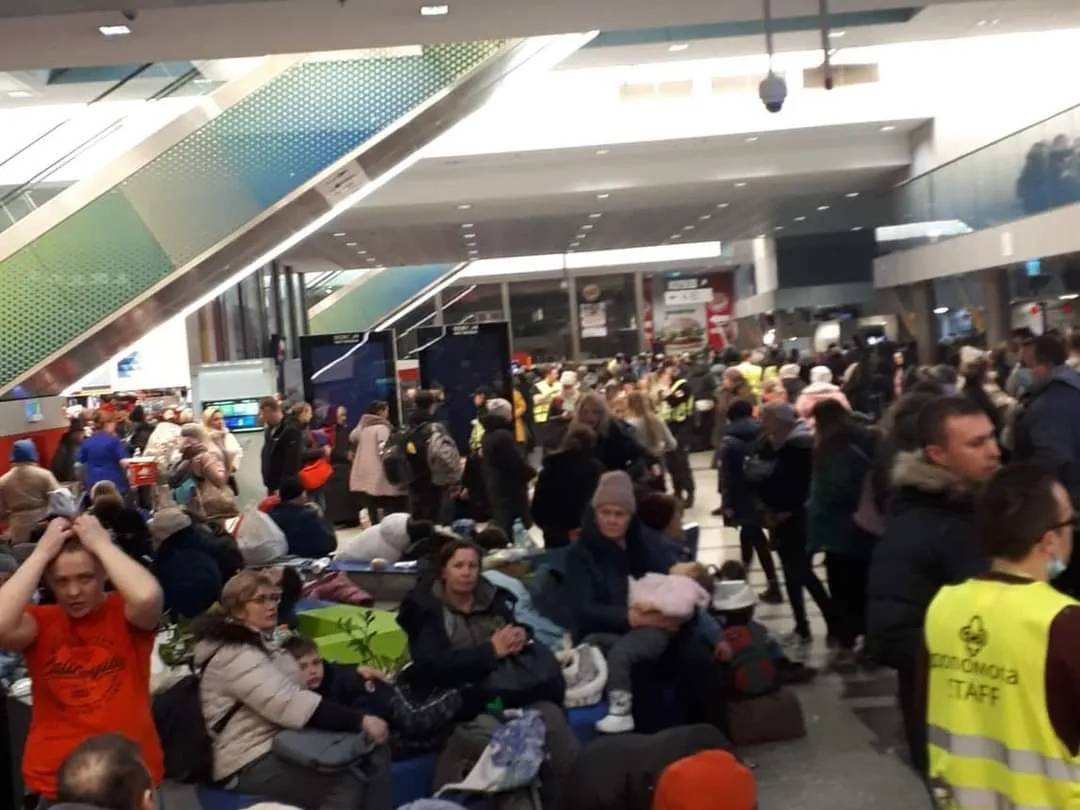 Ukrainian refugees at Krakow Station in Poland on March 8 | Courtesy of Yugo Azuma