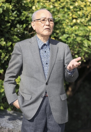 Takeshi Miyagi, who worked as a campaign official in the first public election of the head of the Ryukyu government in Okinawa in 1968, speaks an interview in Naha, Okinawa Prefecture on Jan 20. | KYODO