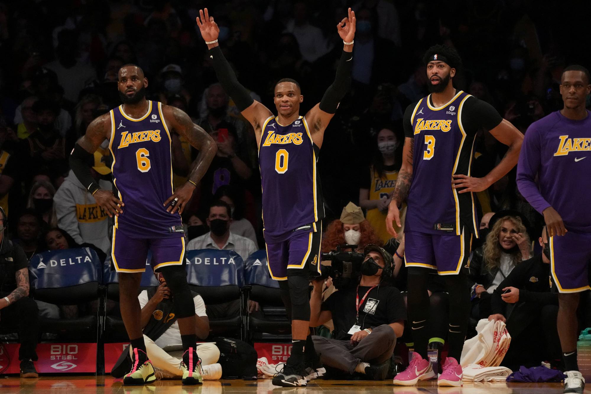 Inside the HBO series that deep dives into Lakers dynasty